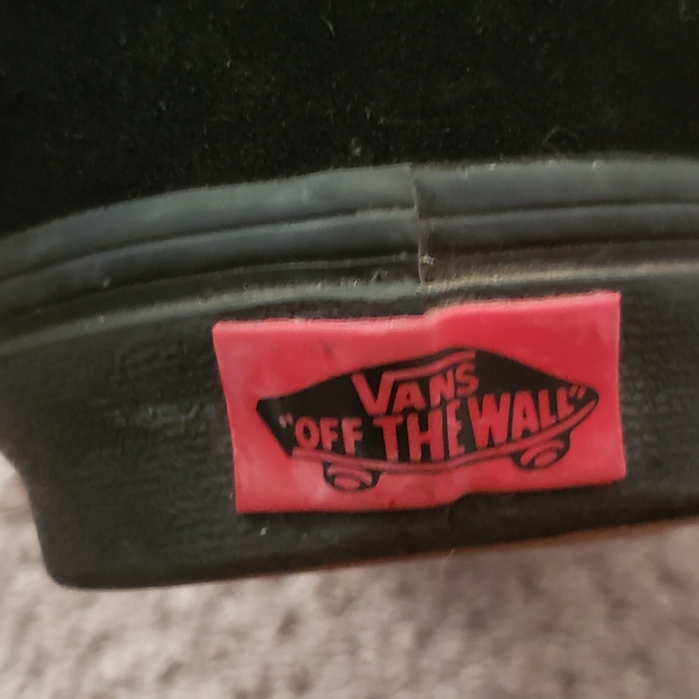 Unisex Black Vans - Picture 3 of 5